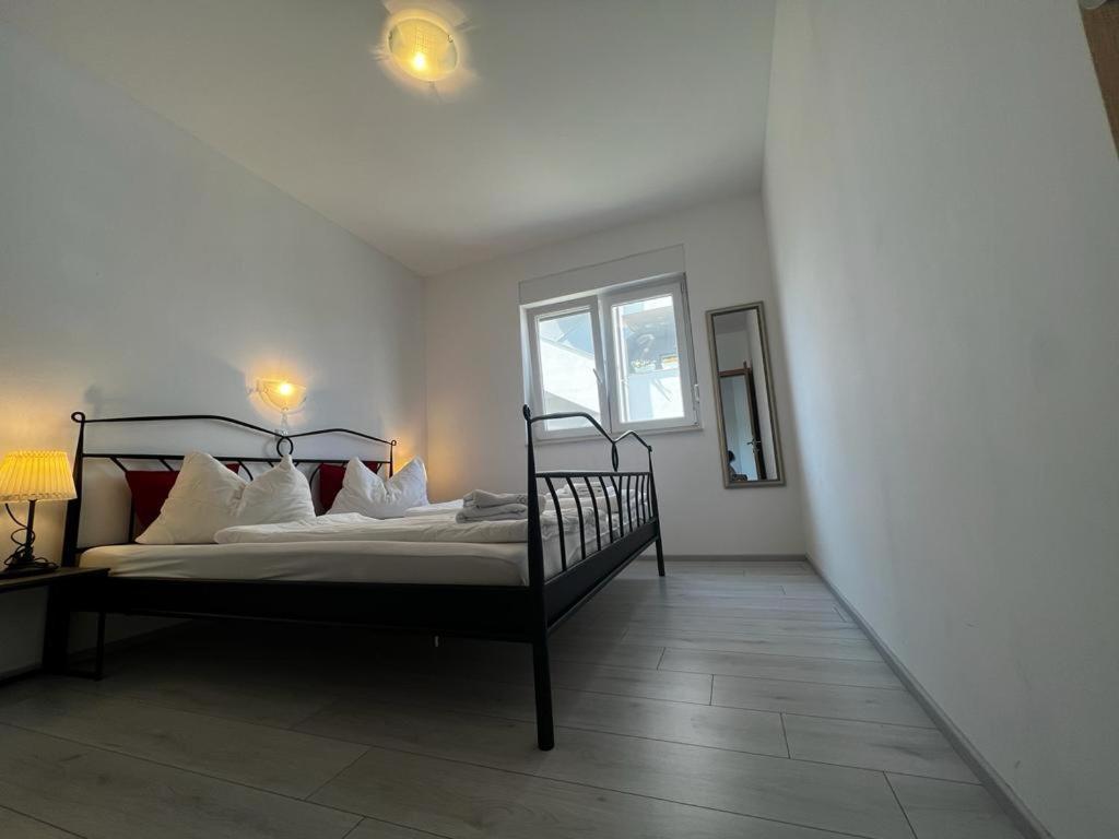 Apartments Petrusic Supetarska Draga Buitenkant foto
